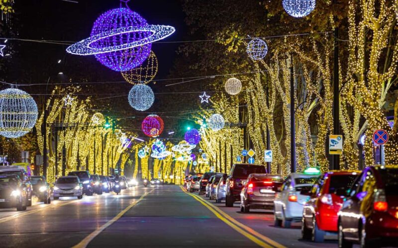 Tbilisi: New Years village & Christmas Market Guided Tour - Festive Photos and Decorations Galore