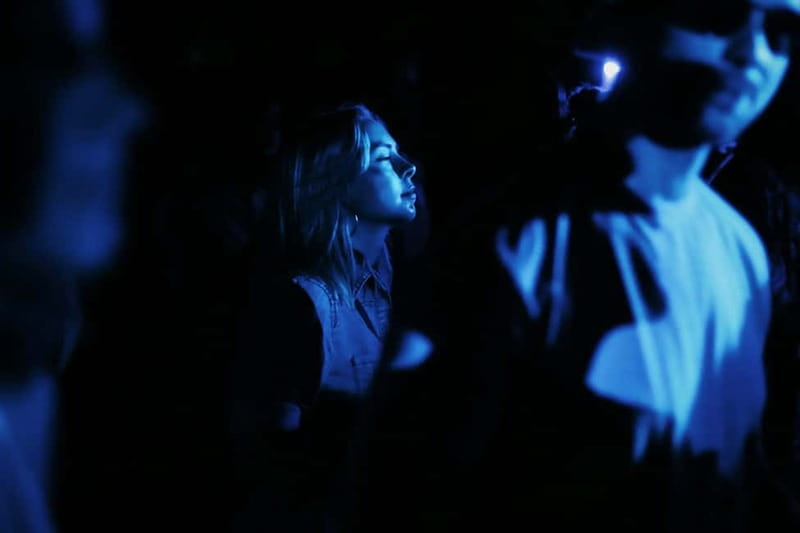 Tbilisi: Nightlife Highlights Tour with Welcome Drinks - The Guides: Friendly, Knowledgeable, and Engaging