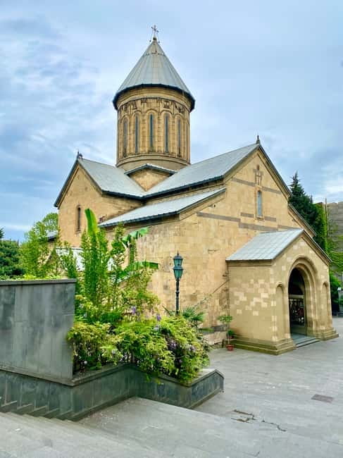 Tbilisi old town (Sololaki) 4 hours private walking tour - Key Points