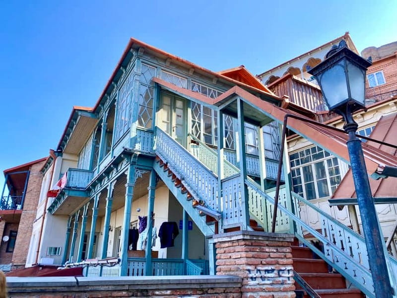 Tbilisi old town (Sololaki) 4 hours private walking tour - Starting at Liberty Square Fountain for a Central Introduction