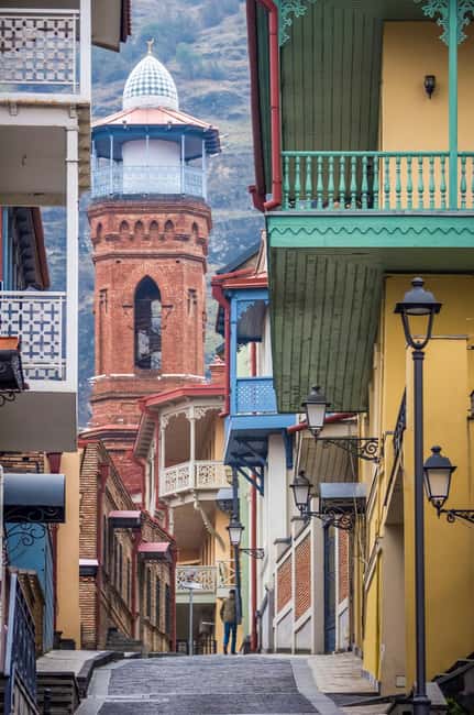 Tbilisi: Old Town Walking Tour with Local Historian - The Significance of the Zoroastrian Temple and the Sulphur Bath Quarter