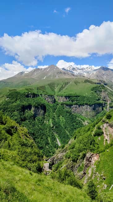 Tbilisi: One day Eco tour to Kazbegi by electric car - Flexible Stops for Picnics and Water Dips