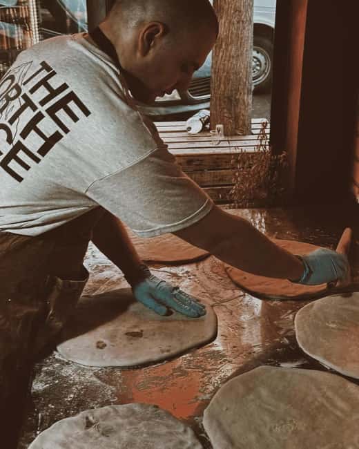 Tbilisi: Pizza and Khachapuri Cooking Class with Wine - Tbilisi: Pizza and Khachapuri Cooking Class with Wine – A Delicious Cultural Experience