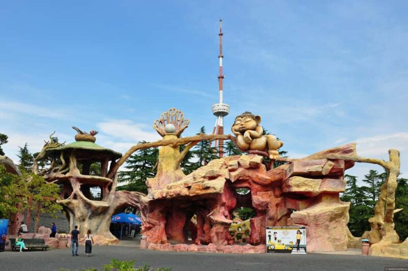 Tbilisi: Private City Tour with Driver and Guide - Practical Details: Logistics and Accessibility