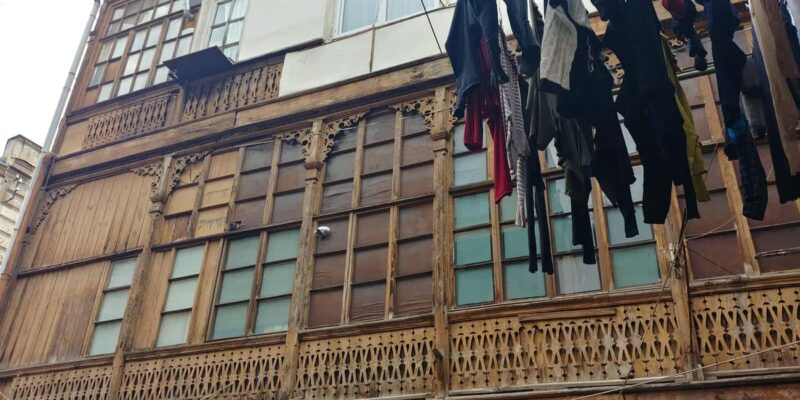 Tbilisi: Sololaki Tour with Hidden Gems & Funicular - Key Points