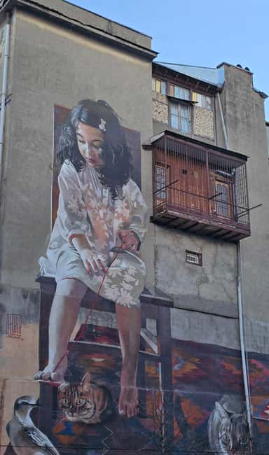 Tbilisi: Sololaki Tour with Hidden Gems & Funicular - The National Bank of Georgia and Ferdinand Otens Pharmacy