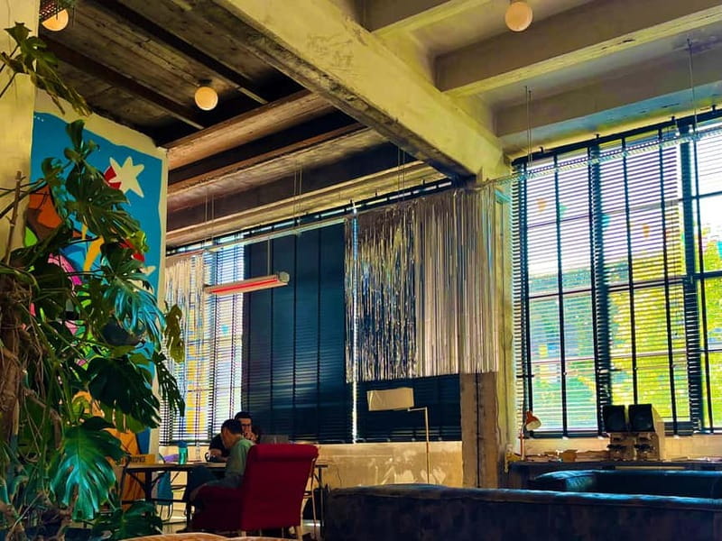 Tbilisi: Soviet Suburbs and Murals Exhibition Guided Tour - The Experience of a Small Group or Private Tour