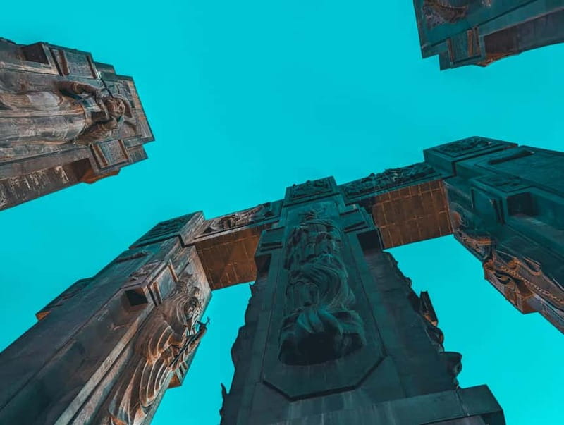 Tbilisi: Transfer & Guided Tour to The Georgian Stonehenge - Why Choose This Tour: The Best of Short Excursions