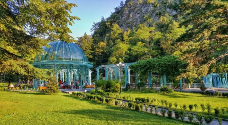 Tbilisi: Vardzia, Khertvisi, Rabati & Borjomi Day Trip - Exploring Khertvisi Fortress: A Strategic Landmark
