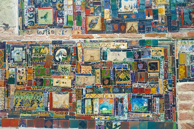 Tbilisi Walking Tour with Cable Car, Wine Tasting & Bread Bite - Exploring Narikala Fortress and Its Views