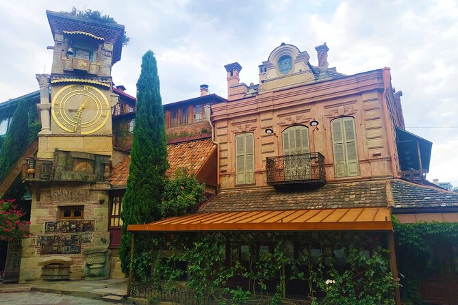 Tbilisi Walking Tour with Cable Car, Wine Tasting & Bread Bite - Visiting King Vakhtang Gorgasalis Church: Jvaris Mama