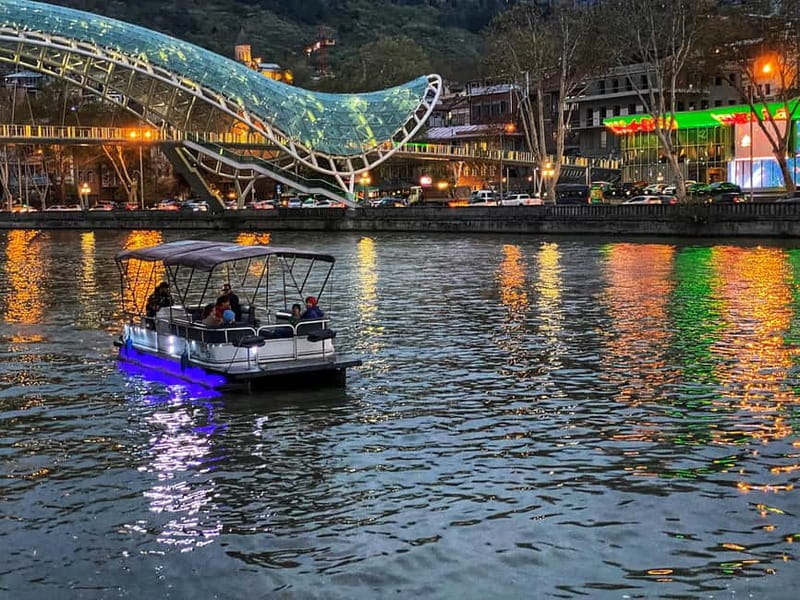 tbilisi:cityseeghting cruize on river - The Experience of Georgian Songs and Homemade Wine
