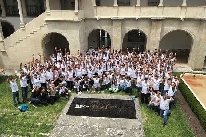 Teambuilding Barcelona: Create the logo of your company in mosaic - Starting Point in Barcelona: Meeting at Carrer dels Assaonadors