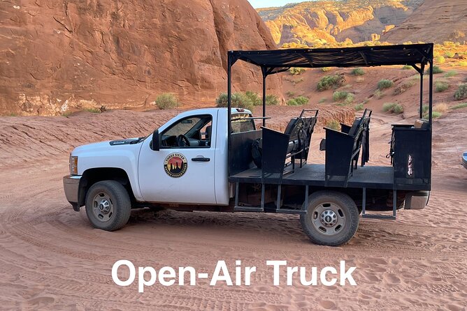 Tear Drop Arch Tour (3SNGT Tear Drop Arch) - Explore the Tear Drop Arch in Monument Valley