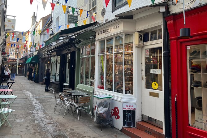 Ted Lasso Filming Locations Half-Day Tour - Key Points