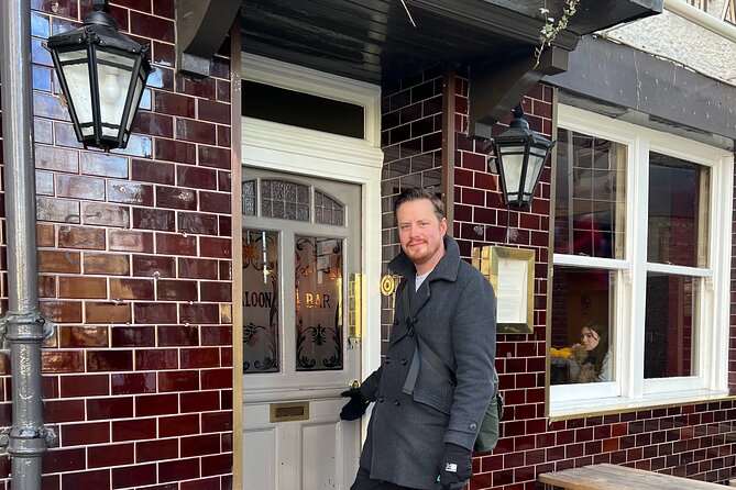 Ted Lasso Filming Locations Half-Day Tour - The Experience of the Guide: Knowledgeable and Personable