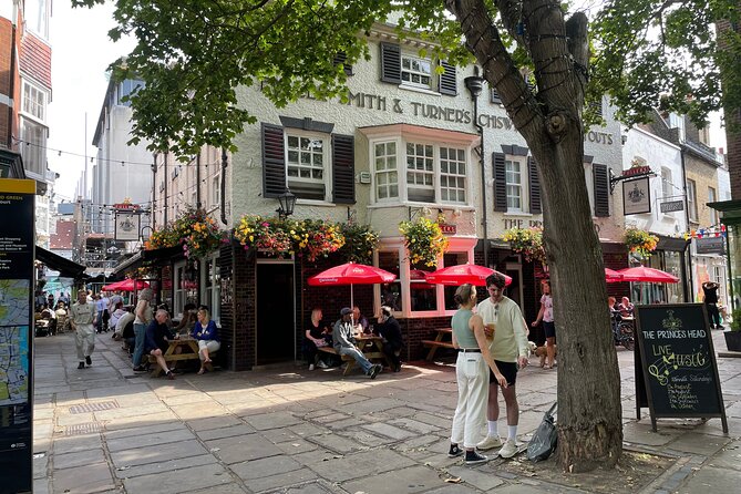 Ted Lasso Tour of Richmond - The Guide’s Knowledge and Storytelling Style