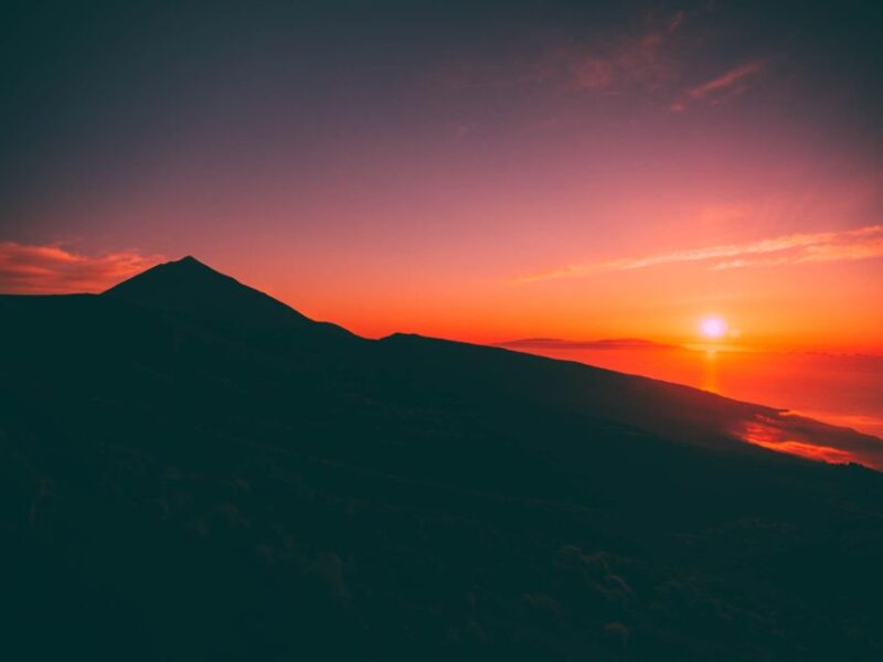 Teide: Guided Sunset & Stargazing Tour by Night with Dinner - Guided Tour of Mount Teide After Dinner