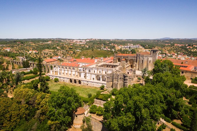 Templar Knights: Tomar and Almourol Castles Full Day Private Tour - The Expertise of the Guides