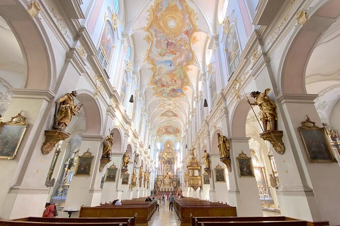 Ten Munich Old town Sights in a Private Express Walking Tour - Ten Munich Old Town Sights in a Private Express Walking Tour