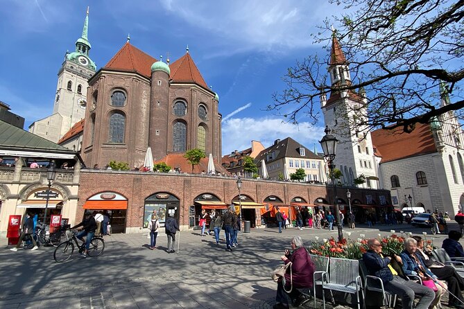 Ten Munich Old town Sights in a Private Express Walking Tour - Starting at Munichs Old Town Hall and Medieval Fortifications