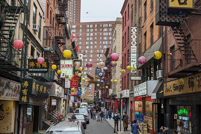 Tenement History and Immigrant Life in the Lower East Side - Visiting Public Parks and Jacob Riis’ Photographs