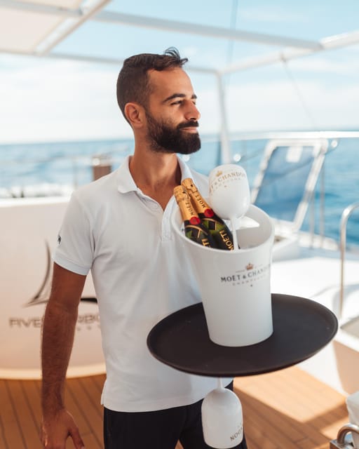 Tenerife: Catamaran Cruise with Brunch and Unlimited Drinks - Family-Friendly Experience and Crew Attentiveness