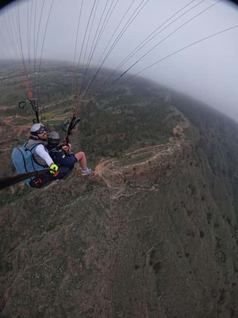 Tenerife: High-Performance Tandem Paragliding Flight - Tenerife: High-Performance Tandem Paragliding Flight – An Exhilarating Aerial Adventure