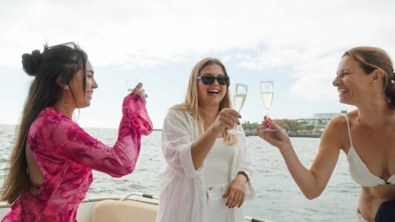 Tenerife: Shared Yacht Cruise with Champagne and Tapas - Gourmet Tapas and All-Inclusive Drinks on Board
