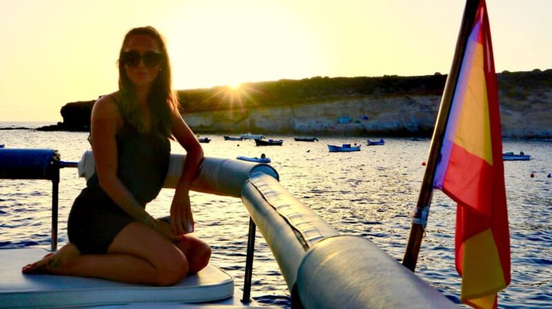 Tenerife: Sunset Catamaran Tour with Transfer, Buff & Drinks - Enjoying Local Tapas and Unlimited Drinks