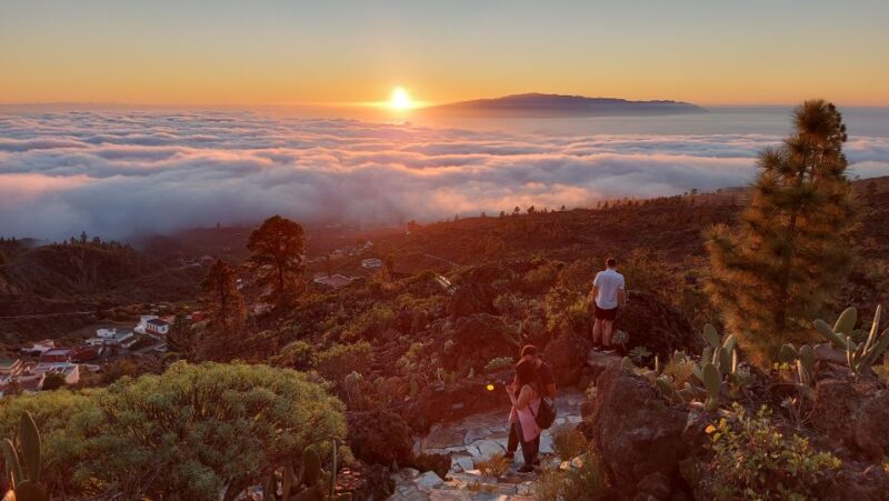 Tenerife: Teide National Park Sunset & Stargazing Tour - Accessibility and Practical Tips