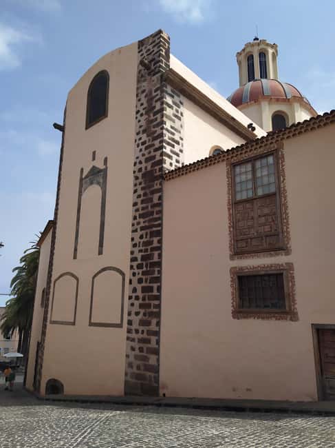 Tenerife: the Hidden Gem town of La Orotava - Strolling the Plaza de la Constitución: The Town’s Vibrant Heart