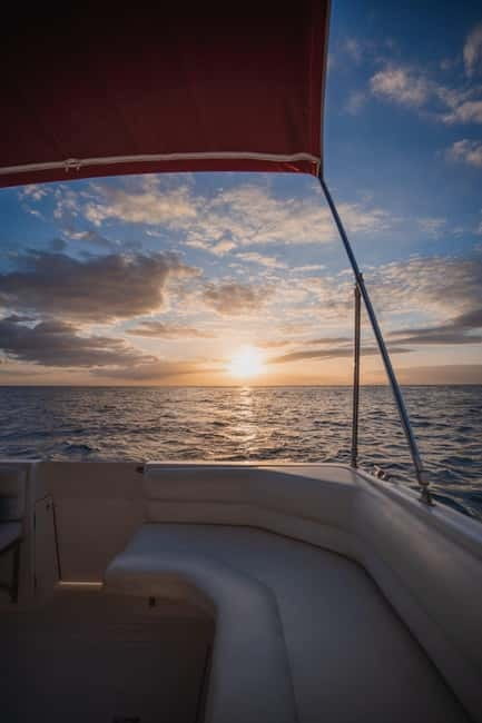 Tenerife: VIP Private Luxury 2 Hour Sunset Boat Charter - Inside the Roca Mar: A Private Luxury Vessel