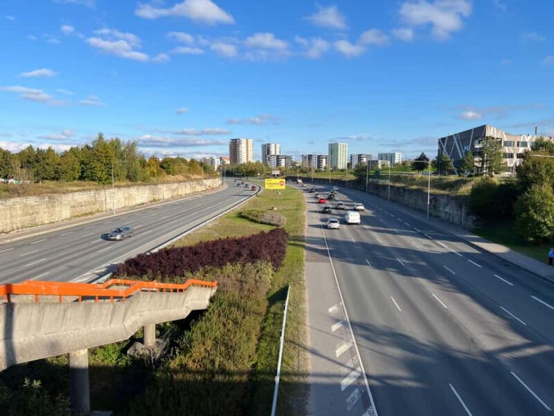 Tenet Movie Tour in Tallinn Guided by a Background Actor - Practical Details: Meeting Point and Group Size