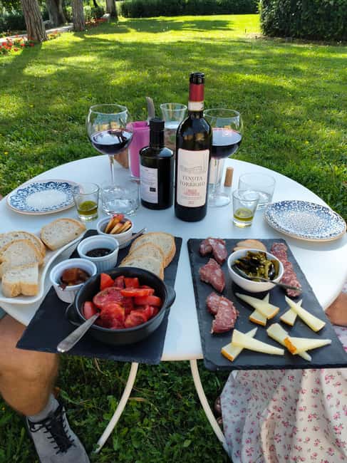 Tenuta Torriolo: EVO Oil Tasting in the province of Siena - Wine Tasting and Final Comparing