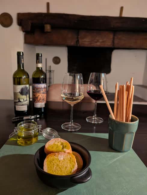 Tenuta Torriolo: EVO Oil Tasting in the province of Siena - Meeting Point and Logistics for a Smooth Experience