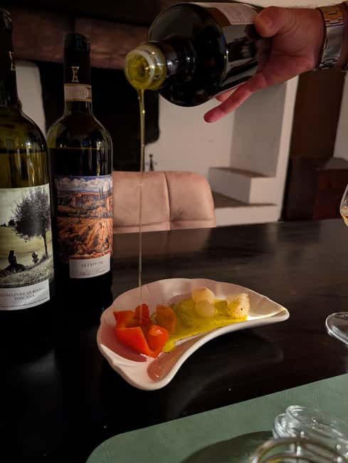 Tenuta Torriolo: EVO Oil Tasting in the province of Siena - The Educational and Interactive Focus of the Experience