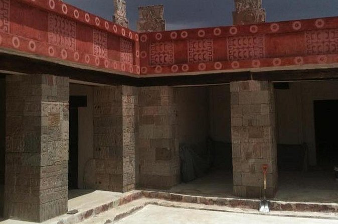 Teotihuacan Archaeology Tours - Additional Site Features: Palace and Museum