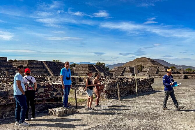 Teotihuacan, Guadalupe Shrine & Tlatelolco Full-Day Tour - Logistics and Group Experience