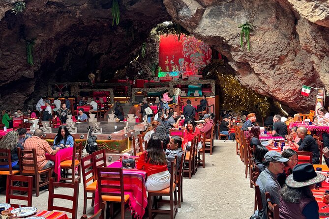 Teotihuacan Guided Tour with Breakfast in a Cave - The Unique Experience of Breakfast in a Natural Cave