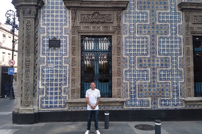 Teotihuacan Pyramids Adventure with Historic Center Exploration - Practical Logistics and Group Experience