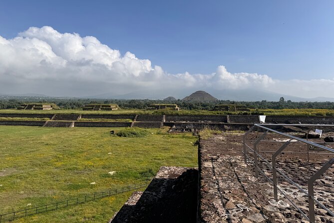 Teotihuacan: Pyramids, Caves & Culinary Experience - Convenient Round-Trip Transport from Mexico City
