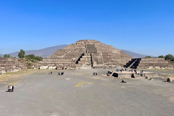 Teotihuacan: Pyramids, Caves & Culinary Experience - Discovering the Site Museum and Relic Insights