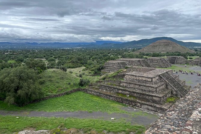 Teotihuacan Pyramids small groups and Basilica of Guadalupe - Discovering the Basilica of Guadalupe’s Sacred Sites