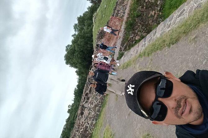 Teotihuacan Pyramids small groups and Basilica of Guadalupe - Expert Guides and Engaging Commentary