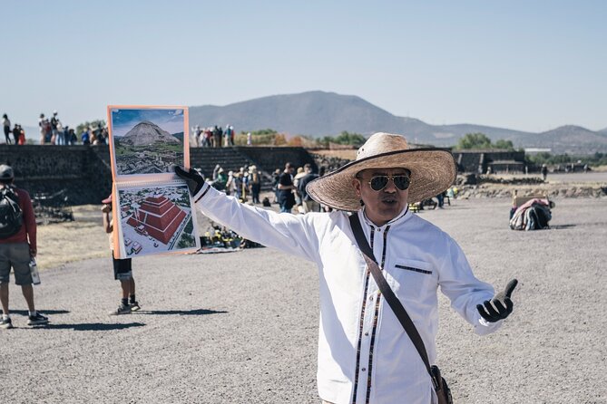 Teotihuacan Small Group: Pickup, No Lines & Climb Moon Pyramid" - An Exclusive Teotihuacán Tour with Personal Pickup and No Lines