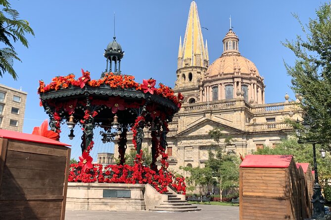 Tequila Premium Tour Destination Agave - Cantaritos el Guero: The Culmination of the Day with Live Music and Drinks