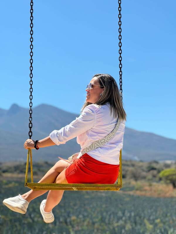 Tequila: Town and Distillery Guided Tour with Tastings - Key Points