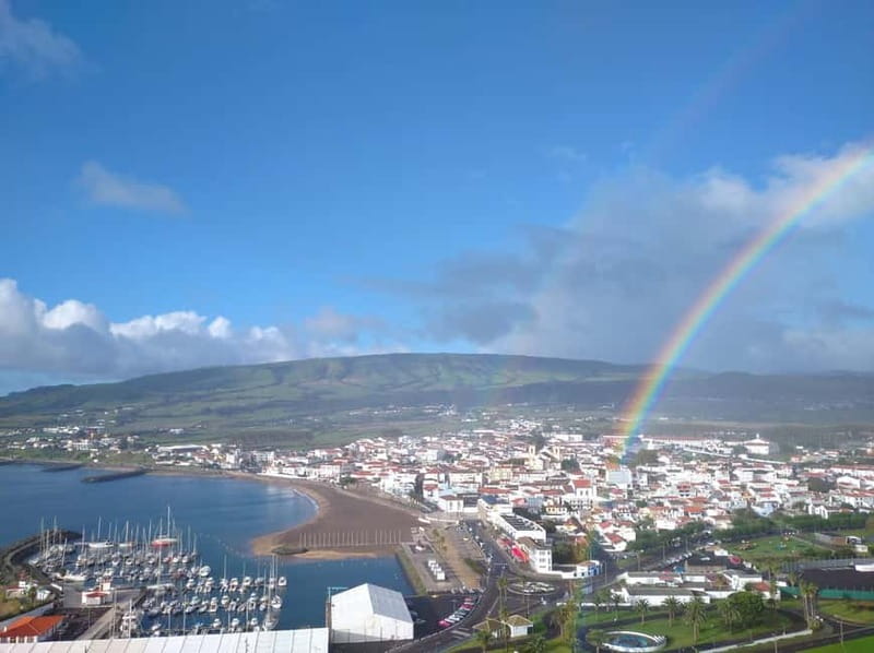 Terceira Island: Highlights Tour with Traditional Lunch - Traditional Lunch with Authentic Local Flavors