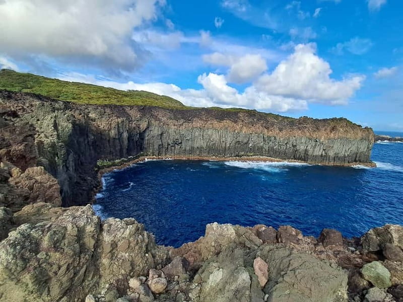 Terceira Island: Highlights Tour with Traditional Lunch - Visiting the Biscoitos Natural Swimming Pools
